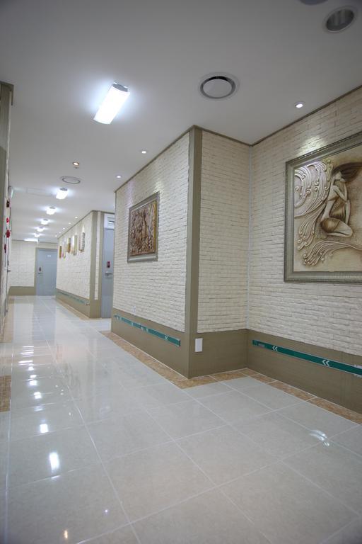 Easy Guesthouse Changwon Exterior foto