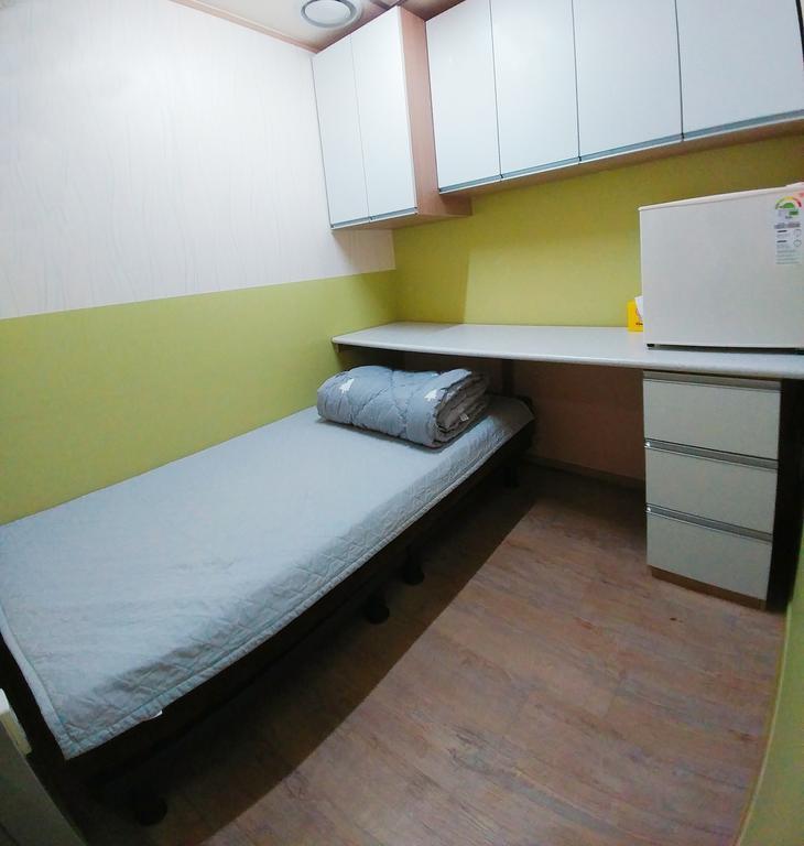 Easy Guesthouse Changwon Exterior foto
